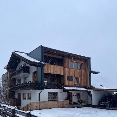 Chic Lodge-Apartments Ehrwald Exteriör bild