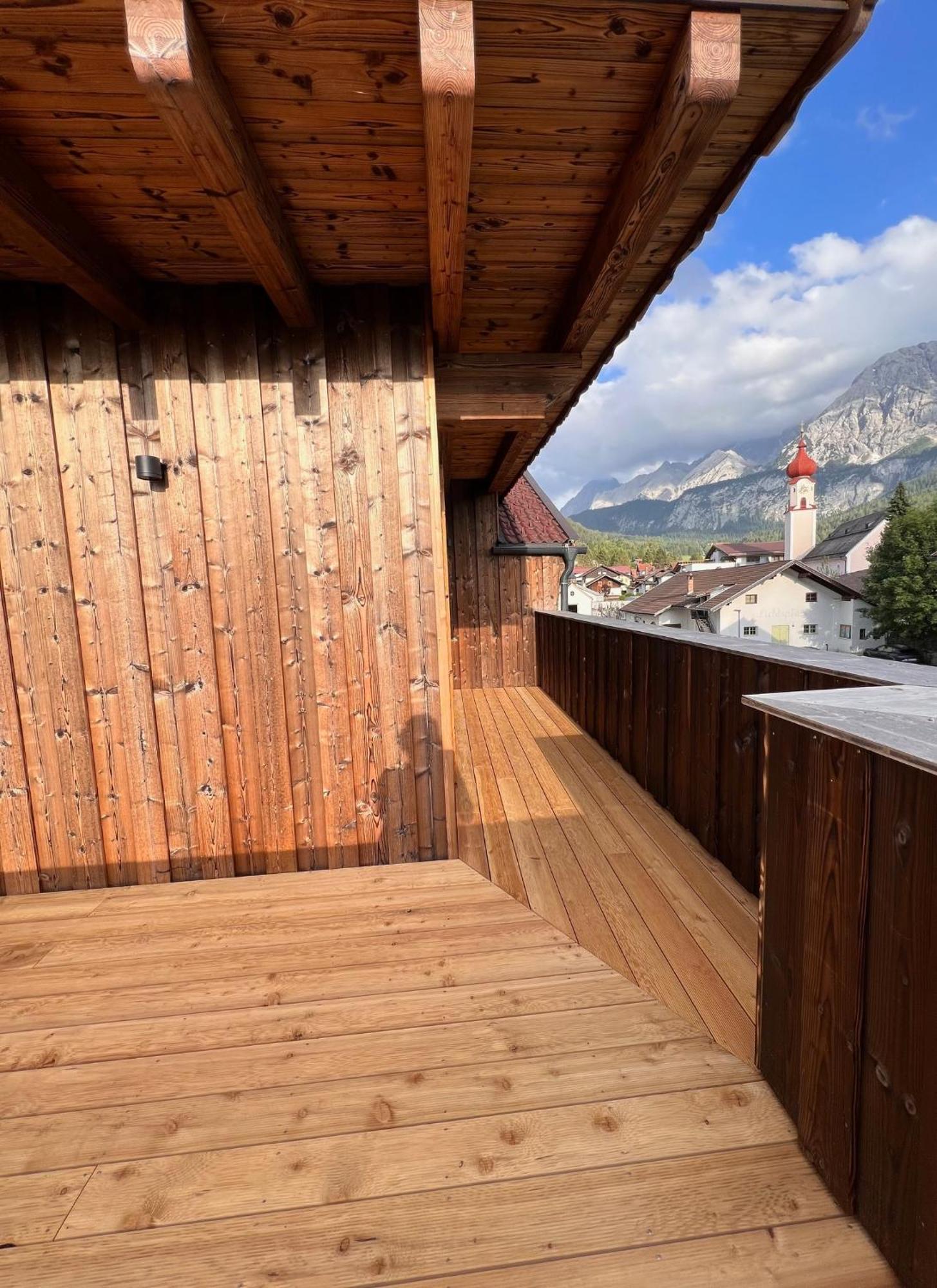 Chic Lodge-Apartments Ehrwald Exteriör bild